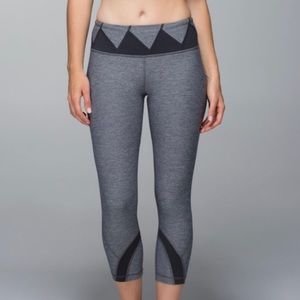 lululemon Inspire Crop